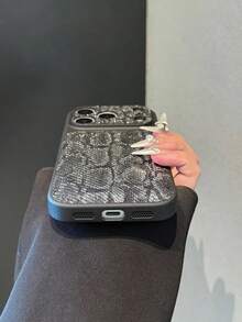 Casing Ponsel Pelindung Kulit PU Motif Ular, Cheetah, dan Macan Tutul 1 buah, Kompatibel dengan Apple 17Pro/17/Air/17Promax/11/12/13/14/12 Pro Max/16 Pro/15 Series dengan Perlindungan Lensa, Hadiah Ulang Tahun - Hitam - View 3