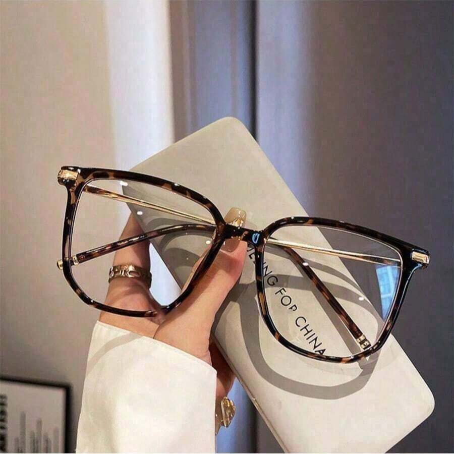 1 Pack Blue Light Glasses Woman, Fashion Computer Glasses On Office Reduce Eye Strain Anti Migraine Working Reading Computer , TV Glasses, Stylish Square Frame, Anti Leopard Small Face Square Eye Reduce Eye Fatigue On Computers, TVs, Phones, And Games, Suitable Reading/Computer Reading Lense Screen Protector Plain Glasses Lens Glasses,Blue Light Glasses Woman Men Safety Glasses Glasses Computer Gaming Glasses Women Cute Light Weight Red Frame Oversized Non Prescription Small Face Square Eye Reduce Eye Fatigue On Computers, TVs, Phones, And Games, Suitable Computer Lense Screen Protector Plain Glasses Lens Glasses Blue Light Light Blocking Glasses Blue Light Glasses Light Glasses Women Men Light Glasses Glasses Women 99 Blue Light Glasses Woman, Fashion Round Frame Ray Computer Gaming Glasses Computer Glasses - Anti Eyestrain & Anti - 彩色 - 查看 1