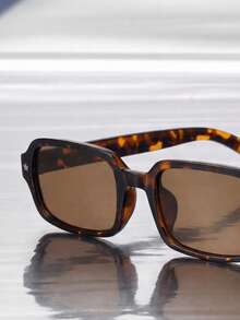1 Pair Unisex Leopard Print Bohemian Style Rectangular Small Frame Fashion Glasses, Suitable For Daily Wear, Leopard Tortoiseshell Bohemian Style Rectangular Frame, Suitable For Vacation, Beach, Travel - Brown - View 3