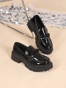 女士厚底搭扣乐福鞋，漆皮黑色便士乐福鞋，时尚百搭，适合办公室、工作、商务、学校、休闲场合，舒适一脚蹬 - 黑色 - 查看 2