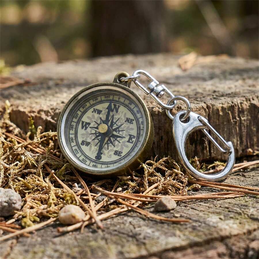 Llavero vintage de aleación de zinc con cadena, diseño de alta sensibilidad adecuado para actividades al aire libre - Dorado - Ver 1