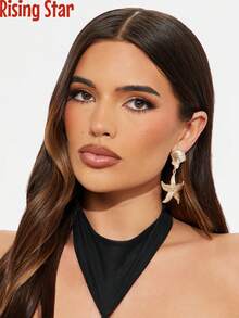 1 Pair Retro Metal Shell & Starfish Pendant Earrings, Exaggerated Long Earrings With Ocean Vibe, Fashionable Personalized Earrings For Beach Vacation - Seashell and Starfish Earrings - View 2