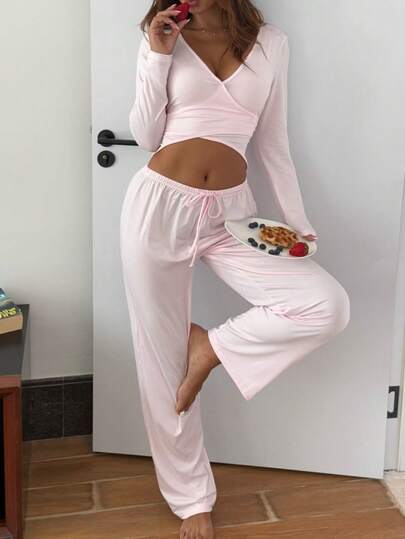 2pcs Women V-Neck Flare Sleeve Top + Straight Elastic Waist Pants Pajama Set