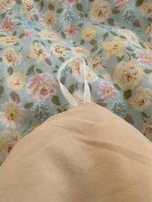 四件套花卉蕾丝床上用品，柔软舒适，透气柔软，四季皆宜。套装包含：1个被套、1个床单、2个枕套（不含填充物），适用于卧室、宿舍、家庭使用，多种尺寸可选。 - 淡綠 - 查看 10