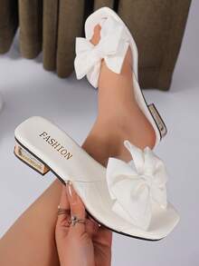 女士方头蝴蝶结装饰低跟白色凉鞋，舒适柔软优雅时尚平底休闲沙滩鞋，适合日常、派对、办公等场合，尽显优雅气质。 - 白色 - 查看 2