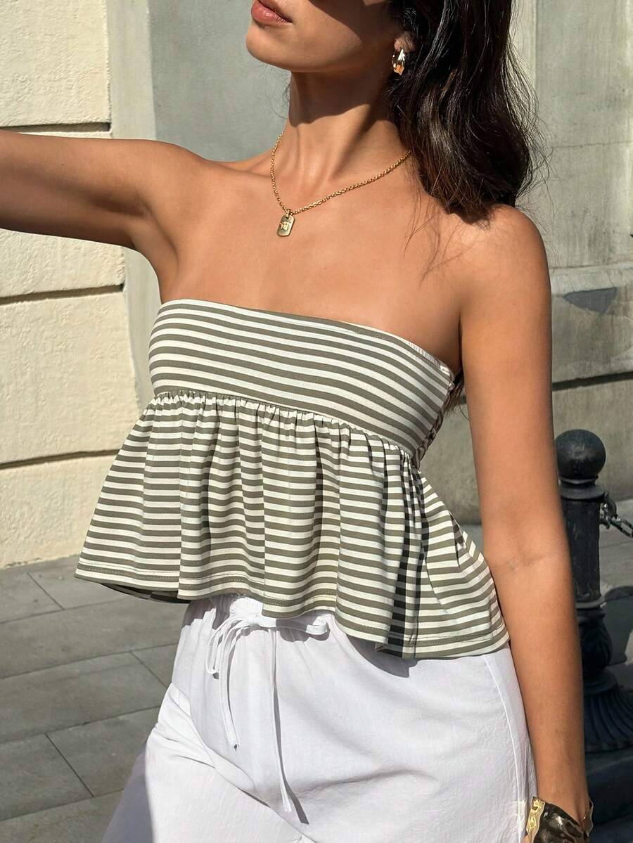 Áo croptop nữ không tay kẻ sọc, trễ vai, dáng xòe, eo ôm, chất liệu hơi co giãn. - màu xanh mơ - Xem 1