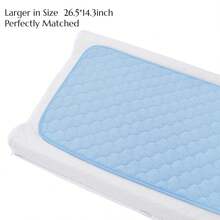 Cambiador de bebé, impermeable y amigable con la piel, esterilla cambiadora de pañales reutilizable para mesa de guardería - Ver 9