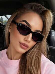 A Pair Of Retro Cat-Eye Fashion Glasses, Unisex And Perfect For Street Style, Daily Outfits, Beach Activities, Or Parties. - Multicolor - View 9