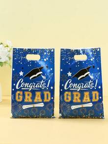 50 piezas Bolsas de regalo para la temporada de graduación, bolsas de embalaje de regalo con patrón de birrete y certificado, bolsas de regalo pequeñas para fiesta de graduación, felicitaciones por la graduación, felicitaciones por la graduación, decoración de feliz graduación, regalos de graduación 2026, decoración de mesa para celebración de graduación, bolsas de recuerdo para la temporada de graduación, bolsas de dulces para fiesta de graduación, suministros de embalaje de cocina para la temporada de graduación, decoración interior de graduación, decoración del hogar de graduación, regalos pequeños para fiesta - Temporada de graduación azul y dorada - Ver 6