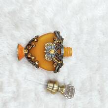 1个10毫升棕色心形玻璃瓶,线条设计,水钻蝴蝶图案,桌面摆件,优雅家居装饰配件,梳妆台装饰,仅限手洗,可重复灌装使用,女士个人护理用品,优雅香水储存瓶,精致装饰,高端品质,时尚化妆品配件,轻巧便携旅行必备(仅空瓶) - 查看 6