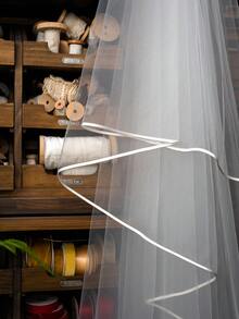 1件经典时尚镶边新娘长头纱，双层镶边新娘头纱，多功能婚礼配饰头纱，带发梳 - 米色 - 查看 5