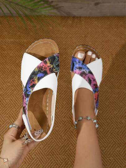 女士鱼嘴罗马凉鞋 夏季新款时尚厚底套脚圆头露趾百搭黑白双色沙滩拖鞋 腰部PU鞋底 轻便尺码凉鞋