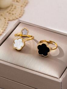 2pcs Classic Black & White Lucky Clover Ring Set - Multicolor - View 3