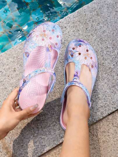 Sandales d'été pour femmes, nouvelles. Sabots de couple minimalistes et mode en bois, antidérapants et résistants à l'usure. Essentiels pour les vacances à la plage, la piscine et les sorties décontractées. Sandales plates d'intérieur pour l'été. Convient pour Pâques, la Fête des Mères, l'été.