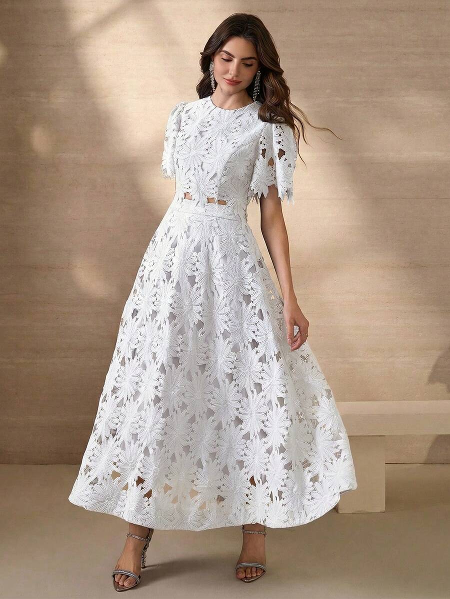 Bộ đồ hai mảnh thời trang thanh lịch gồm áo quấn và chân váy chữ A, thích hợp cho các cô gái trẻ đi nghỉ hè. - Màu be - Xem 1
