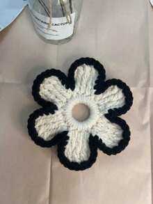 1pc Handmade Crochet Flower Hair Scrunchie, Hair Accessory Ponytail Holder Elastic Hair Tie Hair Rubber Bands - Black and White - View 3