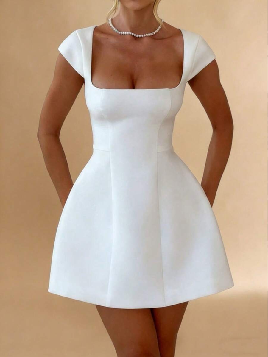 WOWDARK 夏季无袖迷你连衣裙，白色优雅A字裙，适合情人节、约会、派对、聚会、旅行、度假、海滩等场合，也适合婚礼、春季派对等场合。