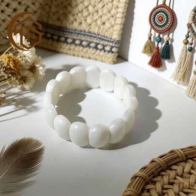 Zhenwei xina A Simple White Coral Bracelet, Suitable For Women To Wear Daily Or As A Gift, Can Be Presented As A Valentine's Day Gift, Mother's Day Gift, Or St. Patrick's Day Gift