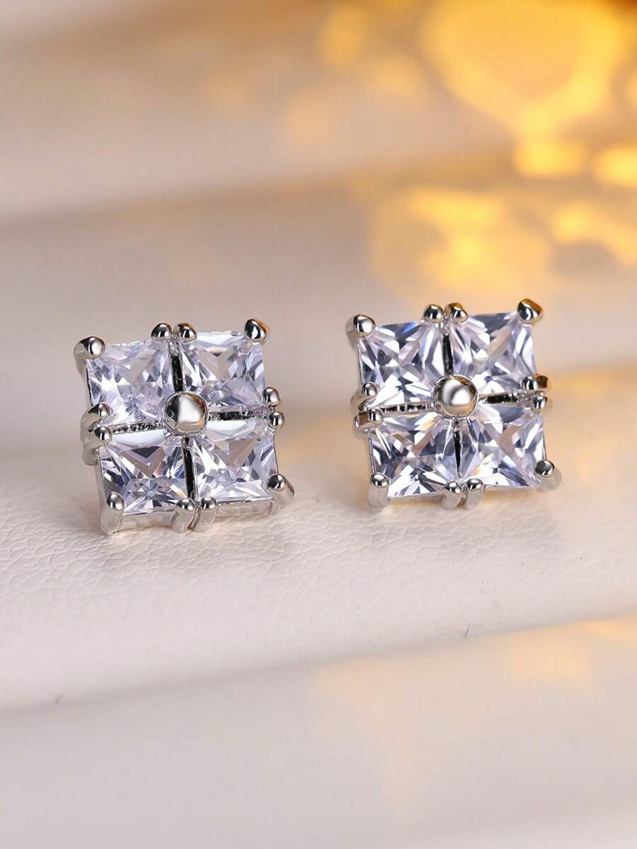 1 Pair Women's Earrings, Fashionable Geometric Square Synthetic Zirconia Earrings, Elegant Niche New Design Versatile Earrings Suitable For Women's Daily Wear
