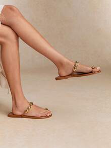 Tropiscape Giày sandal đế bằng đính hạt phong cách Bohemian thanh lịch và thoải mái dành cho nữ, thích hợp cho mùa hè và cỡ lớn, phong cách Cottagecore, trang phục mùa hè. - Vàng - Xem 1
