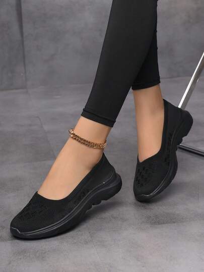 25 Spring/Summer Black Thick-Sole Jacquard Knit Mesh Breathable Slip-On Shoes, Lightweight Soft-Bottom Casual Walking Shoes Suitable For Shopping And Commuting