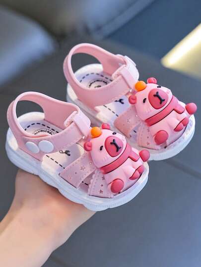 2026新款幼儿女童凉鞋，0-4岁，闭趾软底室内外通用可爱卡通鞋，适合婴幼儿