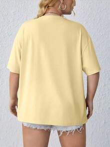 Plus Letter Graphic Drop Shoulder Tee California Plus Size-Shirt PurpleUnisex Casual-ShirtsCasual Short-Sleeve-Shirts Men And Women - 淡黃色 - 查看 3
