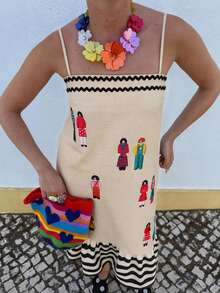 标准尺码女士休闲度假连衣裙，撞色肩带，织带拼接，条纹人物印花，春夏优雅款 - 杏色 - 查看 2