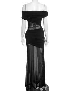 Đầm dự tiệc không tay thanh lịch và gợi cảm làm từ vải dệt kim, thiết kế cổ trễ vai, điểm nhấn là các chi tiết lưới xuyên thấu, phù hợp cho các buổi tiệc và sự kiện buổi tối. - màu đen - Xem 5