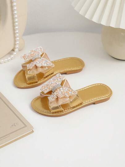 1 Pair Gold Toddler Girls' Fashion Slippers, Glittering Rhinestone & Mesh Butterfly Decor, Soft Leather, Classic Open Toe Slip-On Design, Fashionable Bohemian Princess Style Beach Sandals, Suitable For Daily, Beach, Holiday, Party Wear, Spring/Summer