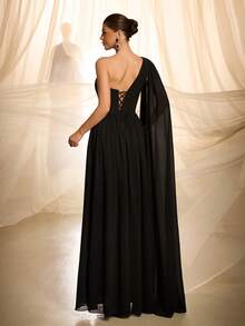 VIPGIRL Elegant & Luxurious Black Asymmetrical Evening Gown - Flowing Chiffon Drape & Ruched Bust | Must-Have For Gala Dinners, Wedding Guest Receptions, Red Carpet Events & Luxury Anniversary Celebrations - Black - View 3