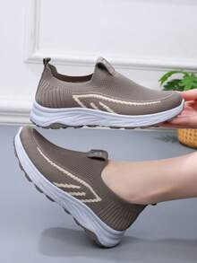 Women's Breathable Mesh Casual Sports Shoes, Non-Slip Soft Bottom Slip-On Comfortable Mother Shoes, Round Toe Loose Casual Shoes, Elastic Shoe Mouth, Daily Walking Shoes - Khaki - View 8