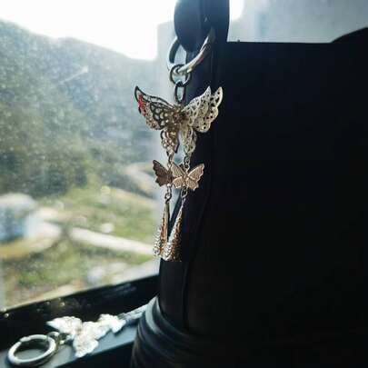 1. 1 Pair Silver Butterfly Tassel Shoe Charms - Boot & Sneaker Accessories For Y2K & Punk Style