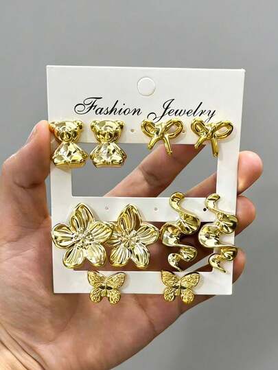 5对金色时尚耳环套装（向日葵、蝴蝶、蛇、熊图案），适合日常佩戴、约会、派对，是送给朋友和女朋友的绝佳礼物。