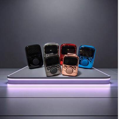 1台带LED显示屏的4位计数器，适用于交通流量计数、仓库库存盘点、空乘人员计数、拼图计数、足球/高尔夫球计数等。