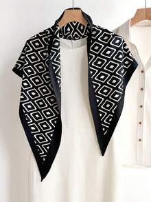 1 件多功能双面菱形围巾/披肩，适合日常、办公和度假穿着 - 黑色 - 查看 6