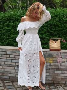 女士春夏优雅波西米亚风白色长袖刺绣棉质连衣裙，饰有荷叶边吊带领口和褶皱细节，是打造波西米亚风夏日造型的完美之选。 - 白色 - 查看 5