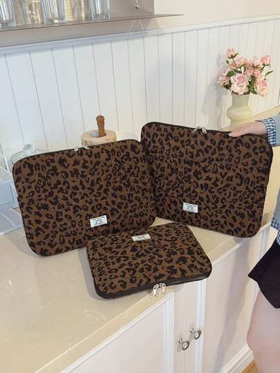 1pc Corduroy Student Laptop Sleeve, Fits 11"/13"/15" Laptops, Leopard Print Casual Unisex Protective Case, Compact & Portable, Can Be Used As Document Bag, Laptop Liner, Laptop Tote, Suitable For 11, 13, 15 Inch , HP, And Other Brands, Suitable For Women, Teenagers, Men, College Students. Also Fits 9-15 Inch Tablets, Compatible With Air, 4, 5, Pro, 11, Mini, 5, 6, Shock-Absorbing Design.