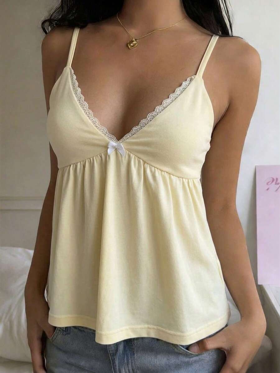 阳光少女风女士夏季Y2K蕾丝边蝴蝶结装饰吊带背心，黄色休闲衬衫，适合街头、约会、办公室和居家穿着 - 黃色 - 查看 1