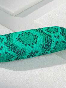 1pc Green Snake Skin Print Decorative Portable Scratch-Resistant Eyeglass Case With Durable Protection, Perfect For Daily Wear And Travel, Stylish Accessory For Fashion-Forward Girls And Women, Lightweight Hard Shell Design, Elegant Snake Pattern Storage Solution, Ideal Gift For Eyewear Organization - Green-167 - View 4