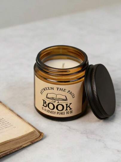 1支“书页之间：一款带您进入舒适文学世界的香氛蜡烛。这款蜡烛散发着温暖怀旧的香气，能将任何时刻变成一个安静迷人的角落——非常适合阅读、放松，以及享受沉浸在故事中的简单乐趣。”