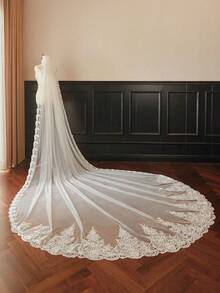 One Layer Ivory Long Lace Bridal Veils With Metal Comb Fall Clothes Women - Beige - View 2