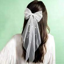 1PC Romantic & Elegant Style White Embroidered Double-Layer Lettered Bridal Veil Lightweight Yarn Material With Comb Fixing Stable To Wear Bachelorette Party Wedding Engagement Bridal Shower Photo Props & Atmosphere Decoration Essential Bridal Accessories Valentine's Day Mother's Day Graduation Season - Multicolor - View 7