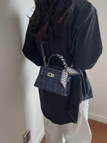 女士方形手提包，时尚优雅小巧，搭配同色系围巾和搭扣设计，蓝色斜挎包，适合女士、女孩、大学生日常使用，可装手机、口红等。 - 藍色 - 查看 5