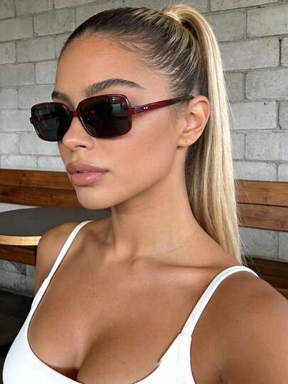 复古长方形酒红色时尚眼镜，经典塑料镜框，女士款，适合户外旅行、海滩度假休闲佩戴，夏季防紫外线太阳镜，男女通用