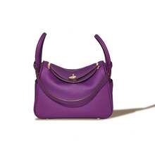 New Women's Handbag Made Of Genuine Leather With A High-End Feel, Crafted From Top-Layer Cowhide, Suitable Both Hand-Carrying And Shoulder-Carrying.It's A Niche, Large-Capacity, Simple And Stylish Bag Commuting, Offering A Of Light Luxury And Sophistication Women - 海葵紫[金扣] - 查看 12