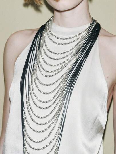 多层黑色串珠皮革拼接项链，复古夸张女士长项链，现代风格，适合搭配晚礼服，T台珠宝