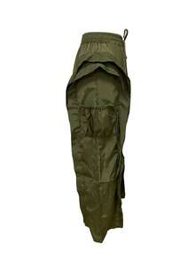 Pantalones rectos sueltos con bolsillos y dobladillo con volantes de unicolor - Verde - Ver 3