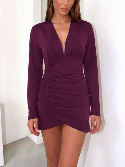 Vestido elegante de manga larga con cuello en V plisado, color morado, de corte ajustado, para uso diario y en la calle