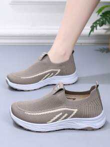 Women's Breathable Mesh Casual Sports Shoes, Non-Slip Soft Bottom Slip-On Comfortable Mother Shoes, Round Toe Loose Casual Shoes, Elastic Shoe Mouth, Daily Walking Shoes - Khaki - View 11